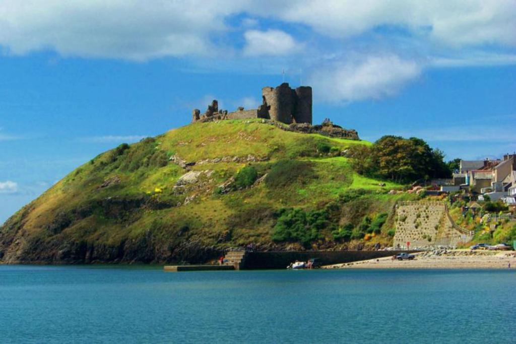 Ty'N Y Gwynt Apartment Criccieth Exterior photo